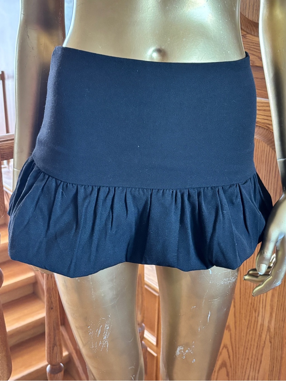 Women's Black Ruffle Hem Mini Skirt - Brand Unspecified
